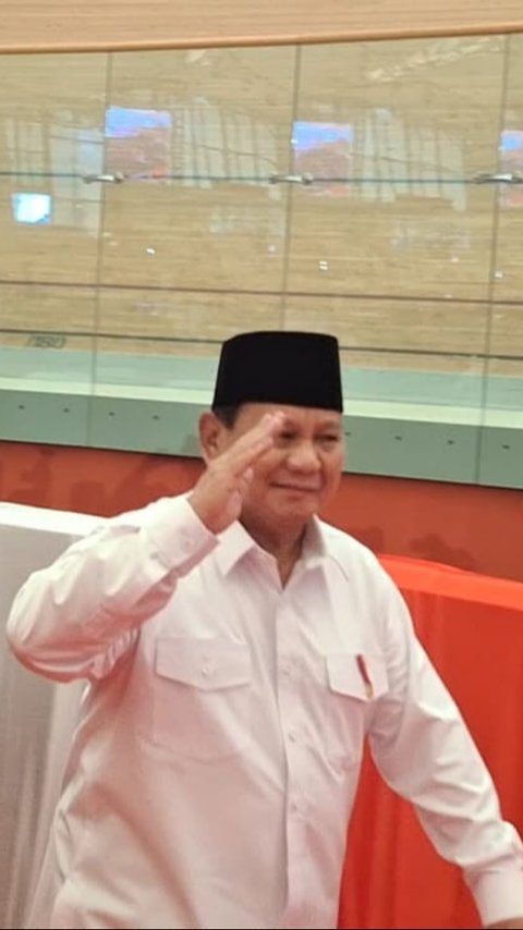 VIDEO: Momen Prabowo Depan Para Guru, Jenderal Tak Kuat Tahan Tangis Sampai Gebrak Podium