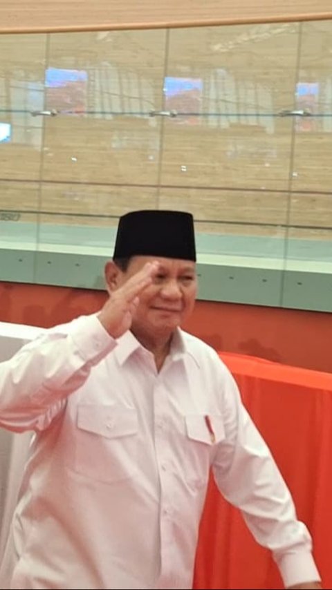 VIDEO: Diperintah Prabowo Para Jenderal-Menteri & Seskab Teddy Nyanyi, Guru Terharu Menangis