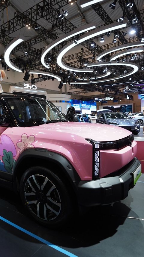 Chery J6 Pink, SUV Listrik Offroad dengan Desain Feminin di GJAW 2024