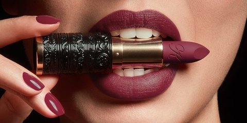 Rahasia di Balik Koleksi Lipstik Perempuan, Ini 6 Alasan Kenapa Perempuan Bisa Punya Banyak Lipstik