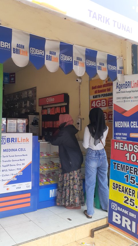 Berlokasi Dekat dengan Mesin ATM, Agen BRILink Tetap Ramai Peminat