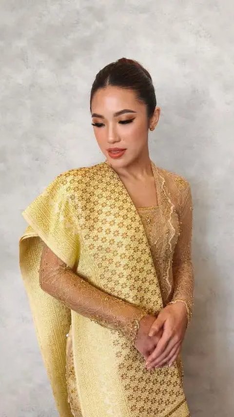 Cantik dan Tinggi Semampai, Potret Winona Delany Tandra Calon Menantu Hotman Paris Keturunan Tionghoa