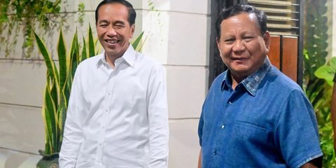 VIDEO: Presiden Prabowo Ke Solo Temui Jokowi, Diantar Pulang Sampai Depan Pesawat Kepresidenan