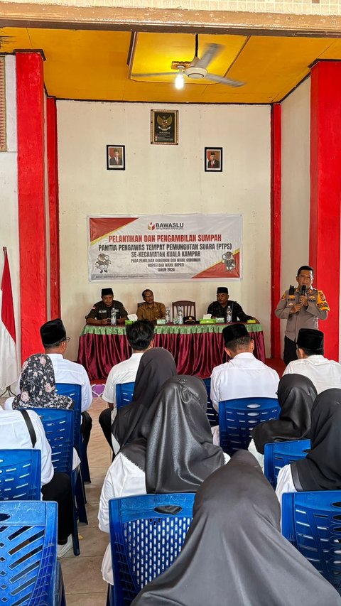 Jelang Pilkada Serentak, Pengawas TPS di Riau Diberi Bekal Pendidikan Politik