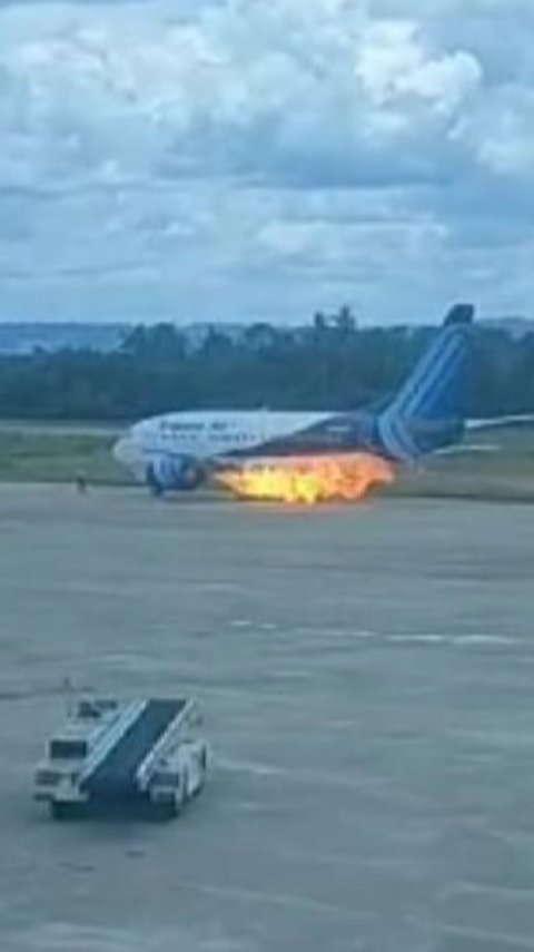 Trigana Air Buka Suara soal Pesawat Percikkan Api di Bandara Sentani