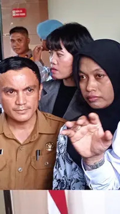 Suasana Kebatinan Guru Honorer Supriyani Diajak ke Rujab Bupati Konsel buat Teken Surat Damai