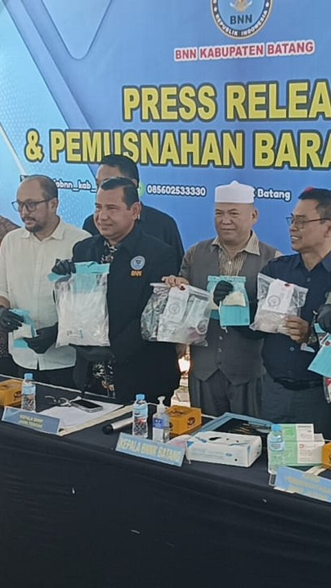 BNN Jateng Bongkar Sindikat Narkoba Modus Dibungkus Kapsul & Ditanam di Tanah, Omzet Capat Rp1,16 M