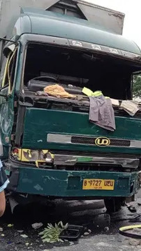 Truk Ugal-Ugalan di Tangerang Harusnya Bawa Alkes dari Pasuruan ke Bogor, Sopir Asli Masih 'Menghilang'