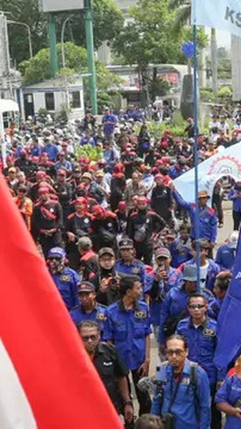 Pengusaha 'Warning' Pemerintah Bakal Ada PHK Masal Gara-Gara UMP