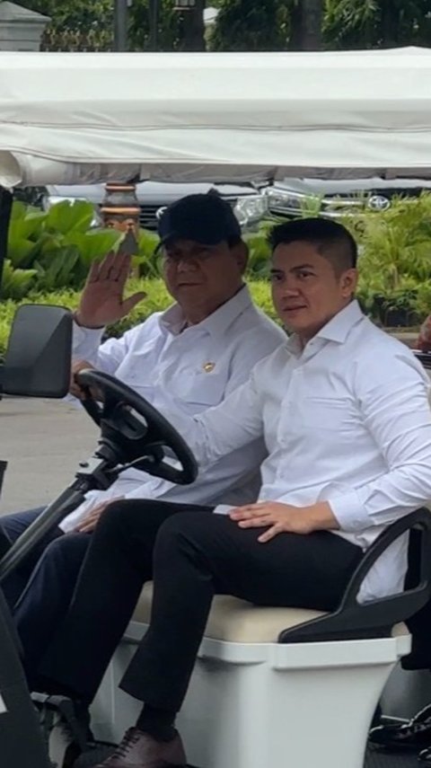 Mendadak Prabowo Keliling Istana Kepresidenan Naik Buggy Car, Ada Apa?