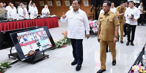 VIDEO: Momen Prabowo Baru Tersadar di Satu Bulan Jadi Presiden 