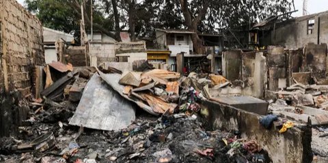 VIDEO: Penampakan Lokasi Kebakaran Kemayoran, Gibran Sampai Turun Tangan Bagi-Bagi Susu