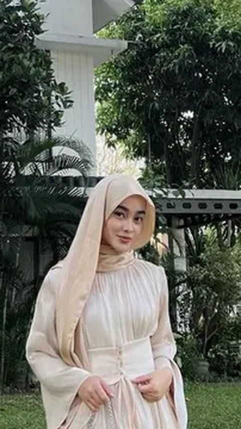 Didominasi Gaya Elegan dan Minimalis, Intip Model Baju Wanita Kekinian yang Akan Ngetren di Tahun 2025