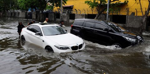 Update Banjir Rob di Jakarta Utara: 13 RT dan Satu Ruas Jalan Tergenang