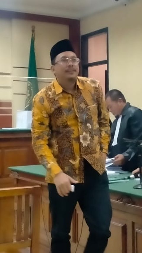 Bacakan Pleidoi, Eks Bupati Sidoarjo Sitir Peribahasa Nila Setitik Rusak Susu Sebelanga