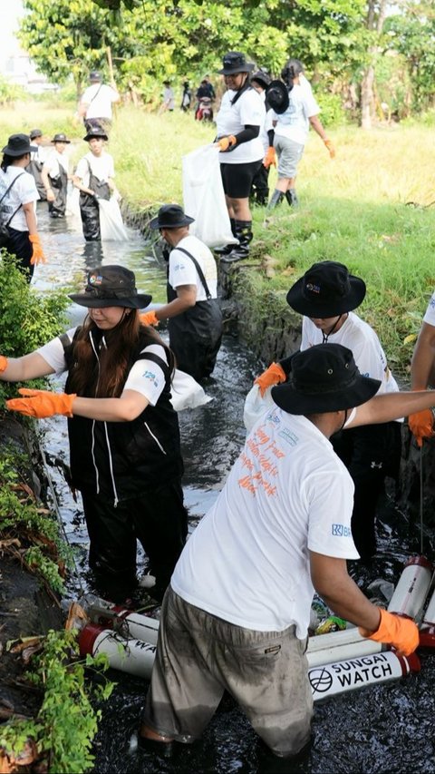 HUT ke-129, BRI Peduli Ajak Masyarakat Jaga Ekosistem Sungai dan Edukasi Lingkungan Bebas Sampah