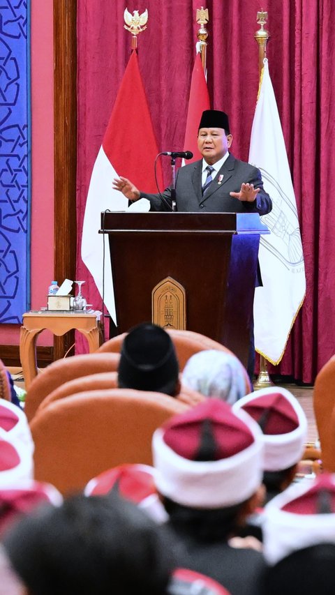 Prabowo Singgung Sosok Gus Dur di Hadapan Mahasiswa Indonesia di Al-Azhar Mesir