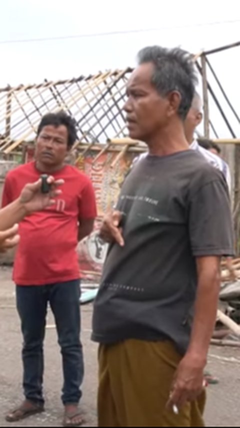 Bantu Rapikan Gubuk-Gubuk Warga Kolong Tak Layak Huni, Relawan ini Malah Dituding Cari Keuntungan