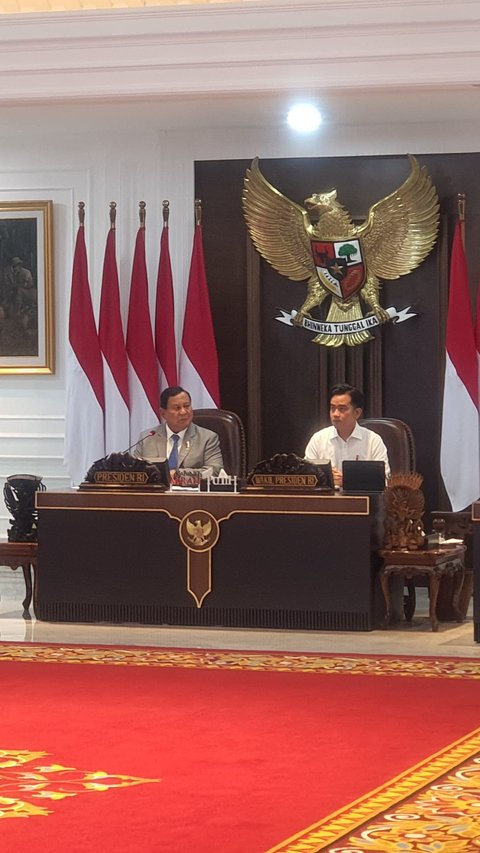 Gelar Sidang Kabinet Sore Ini, Prabowo Undang Semua Menteri dan Wamen