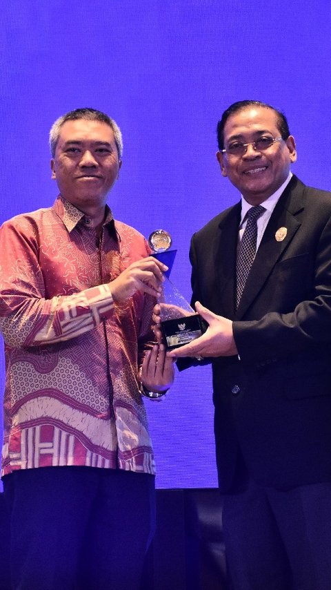 BRI Sabet Dua Penghargaan di Anugerah Keterbukaan Informasi Publik 2024