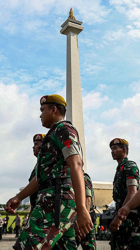 FOTO: TNI-Polri Kerahkan Personel Gabungan untuk Amankan Libur Perayaan Natal dan Tahun Baru