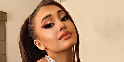 Ariana Grande Tunda Tur Album Terbaru di 2025, Ternyata Ini Alasannya