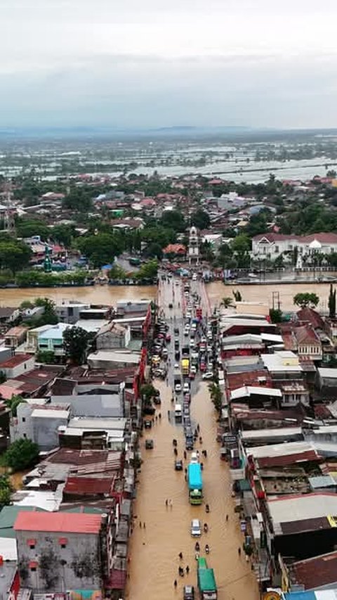 12 Daerah di Sulsel Dilanda Banjir dan Tanah Longsor, 2 Orang Meninggal