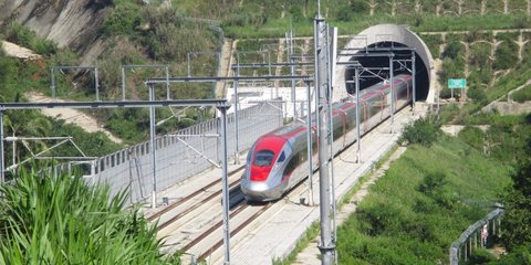 Kereta Cepat Whoosh Tembus 7 Juta Penumpang