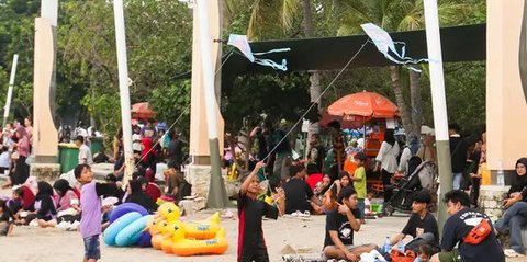 Banyak Pertunjukan di Libur Natal dan Tahun Baru, Ancol Dipadati 26 Ribu Orang Hari Ini