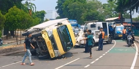 Dalam 5 Hari Libur Natal dan Tahun Baru: 34 Orang Meninggal Kecelakaan Lalu Lintas