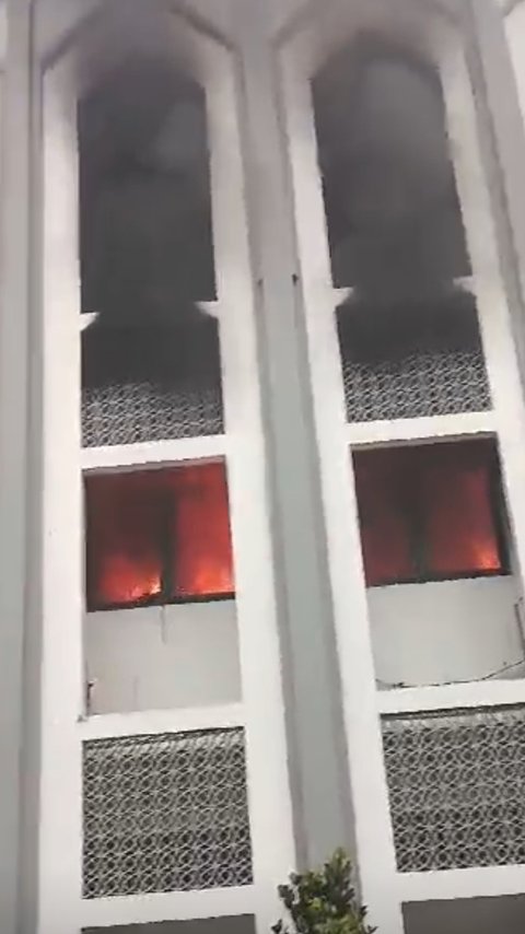 Penyebab Gedung Rektorat UIN Syarif Hidayatullah Terbakar