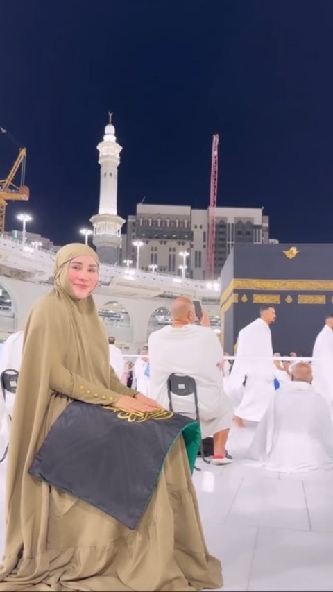 Umrah Pakai Busana Wanita, Isa Zega Dikabarkan Jadi Tersangka Kasus Penistaan Agama