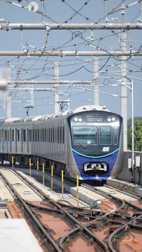 Kabar Gembira, Penumpang Naik MRT saat Malam Tahun Baru di Jakarta Hanya Dikenakan Tarif Rp1