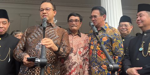 Ahok Ngobrol Mesra Bareng Anies di Balai Kota: Tunggu Tanggal Main