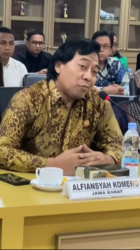 Momen Komeng Menyapa Dubes Ceko Pakai Bahasa Inggris, Tetap Kocak Bikin Ngakak