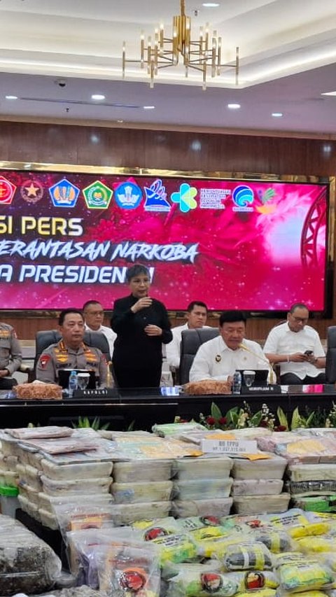 Penampakan Barang Bukti Narkoba Berton-ton Hasil Pengungkapan Polri Dipamerkan di Depan Para Menteri