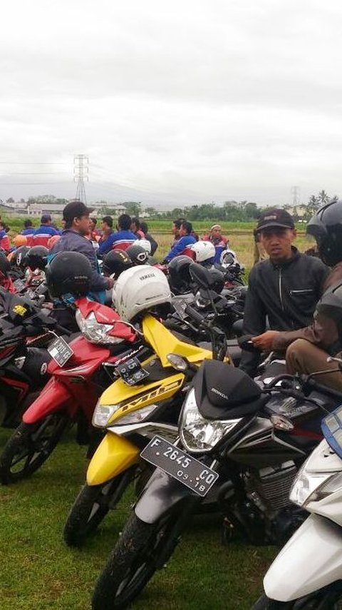 Ojek Online Dapat Subsidi BBM, Bagaimana Nasib Ojek Pangkalan?