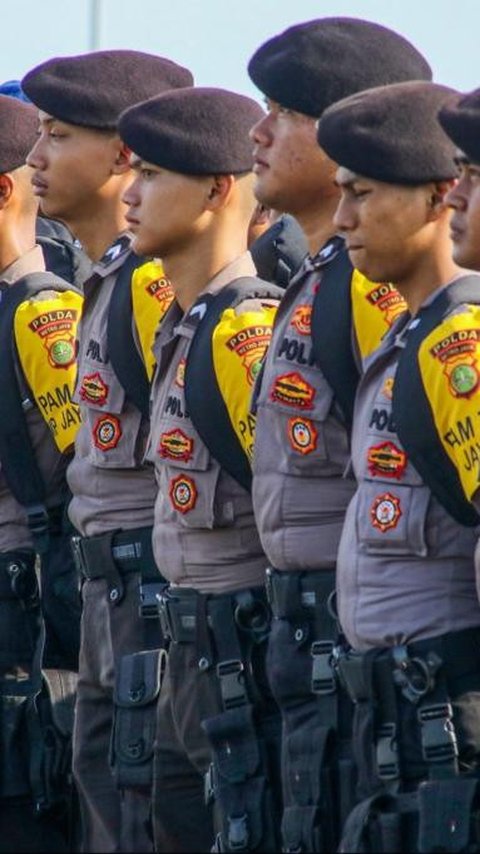 Darurat Penyalahgunaan Senjata Api, Polisi Diusulkan Pakai Tongkat dan Bubuk Merica