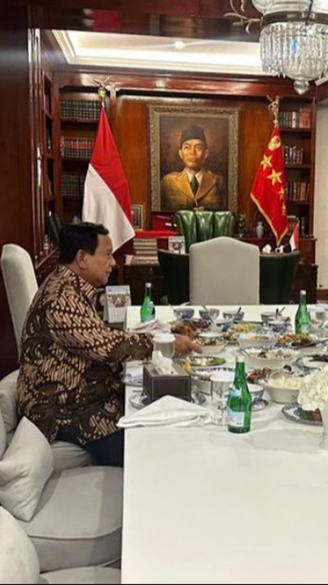 VIDEO: Momen Langka Jokowi Datangi Kertanegara Temui Prabowo, Makan Bareng Ngaku Kangen