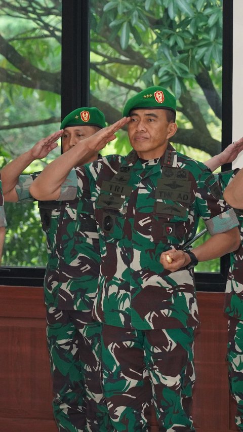 Karier Dua Eks Danpaspampres Era Jokowi, Letjen Tri Budi Promosi Diganti Mayjen TNI Achiruddin