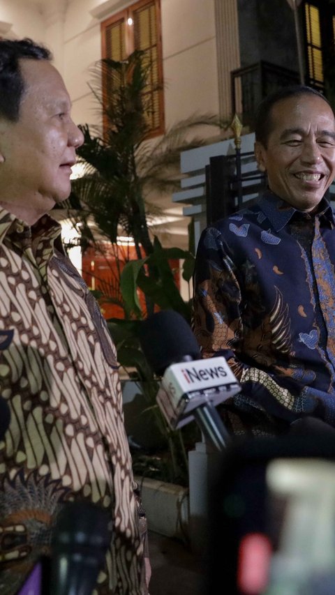 VIDEO: Kode Prabowo Partai Gerindra Terbuka Usai Jokowi dan Keluarga Resmi Dipecat PDIP