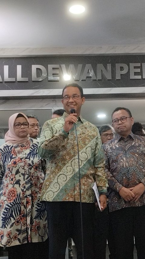 Momen Keakraban Ganjar dan Anies Usai Kampanye Akbar: Penuh Senyum dan Tawa