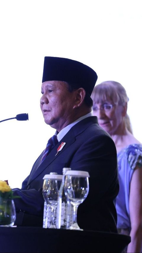 VIDEO: Prabowo Merasa 'Kampanye' Hadiri Wisuda Unhan: Terlalu Sering Tepuk Tangan