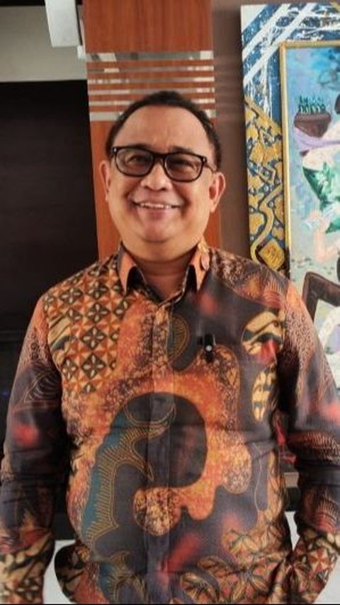 Ari Dwipayana Responds to Criticism from UGM Fisipol Students