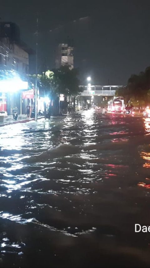 3 RT dan 6 Ruas Jalan di Jakarta Terendam Banjir Saat Hari Pencoblosan