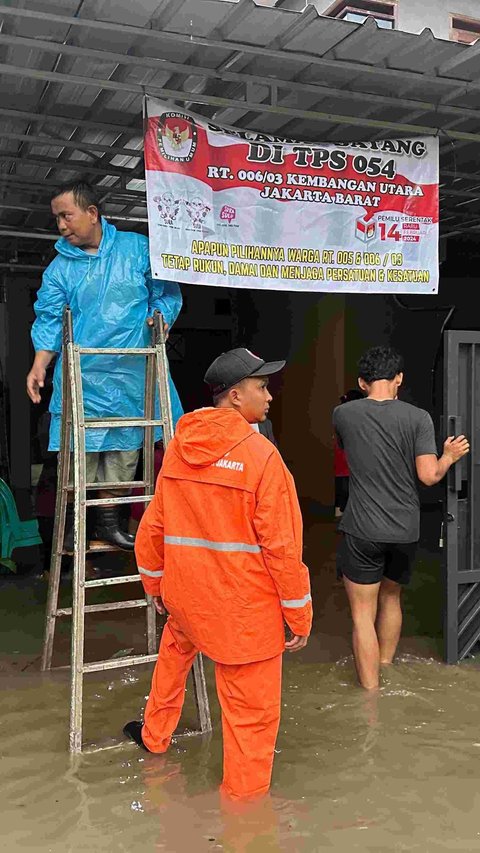 Jakarta Diguyur Hujan Deras Sejak Malam, Ini Titik-Titik Banjir di Hari Pencoblosan Pemilu