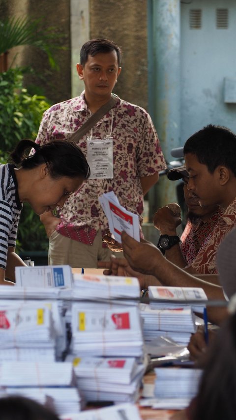 Ada Anggota KPPS yang Sakit dan Kondisi Gawat? Segera Hubungi 119