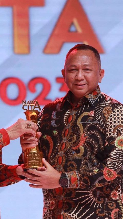 Berhasil Ungkap Kasus-Kasus Big Fish, Jaksa Agung Raih Penghargaan Nawacita Award 2023