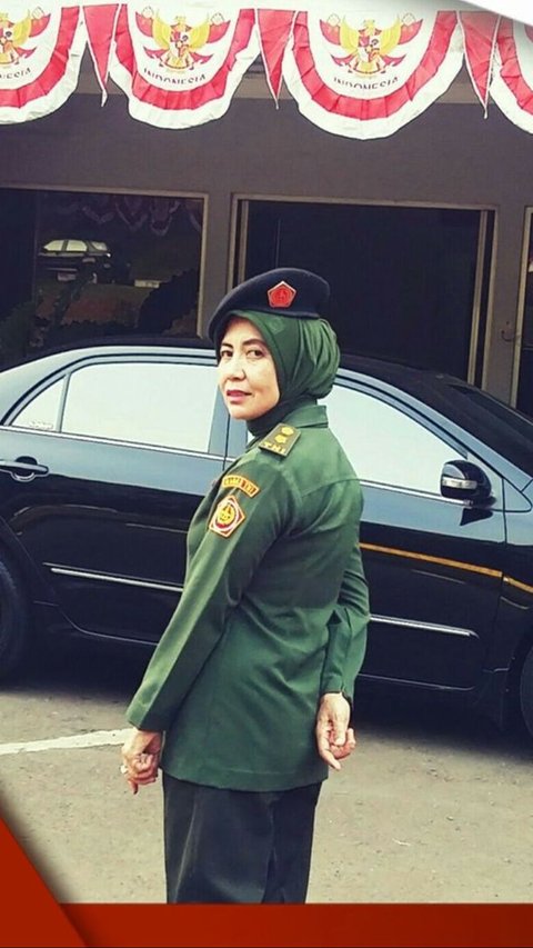 Potret Anggun Ibunda Mayor Teddy yang Jarang Tersorot, Sama-sama Anggota TNI