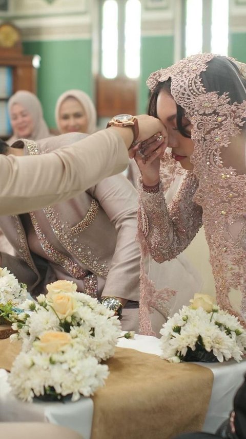 Make a sensation! Naura Ayu Suddenly Posts Wedding Photos